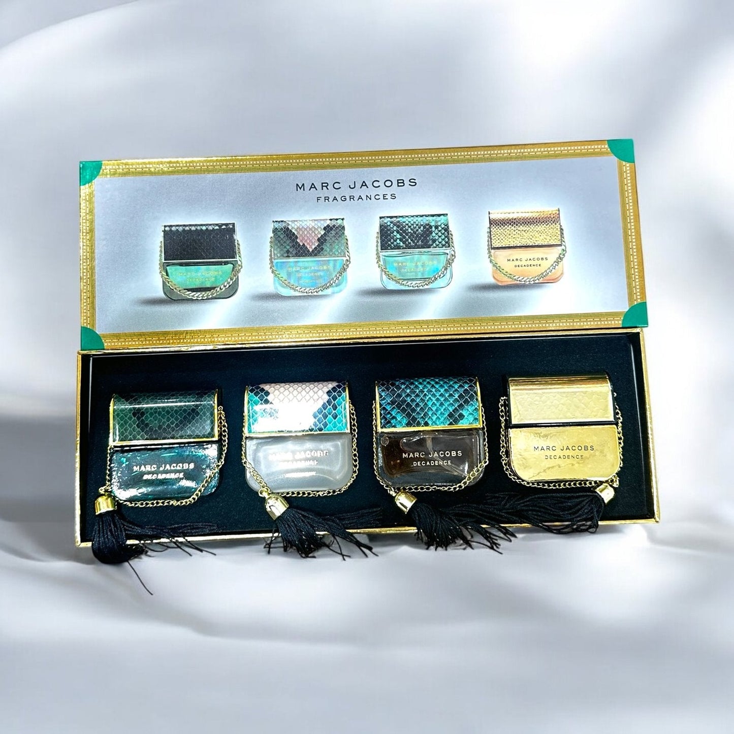 MARC JACOBS Perfume Giftset 30ml x 4