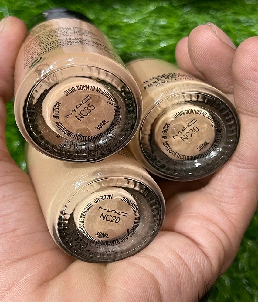 MAC HYPER REAL SPF 15 FOUNDATION