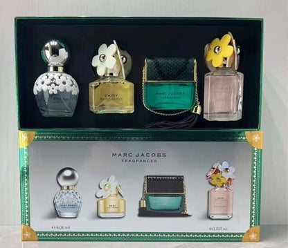 MARC JACOBS Perfume Giftset  30ml x 4