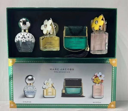 MARC JACOBS Perfume Giftset  30ml x 4