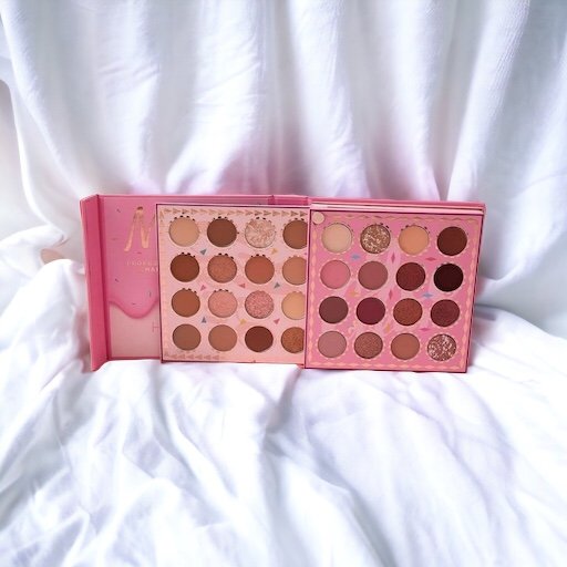 Hudamoji 4in1 Delicious Highlighter Blush And Eyeshadow Palette